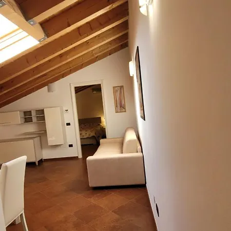 Relax A Due Passi Dal Castello * فيرّارا