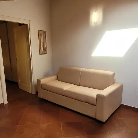 Relax A Due Passi Dal Castello 아파트 *